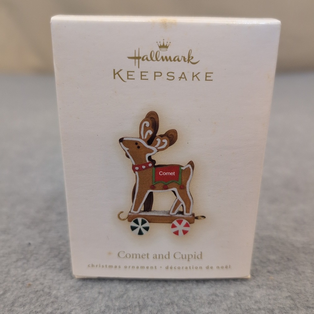 Hallmark Keepsake Ornament Comet and Cupid Gingerbread Reindeer Dated 2009 - Picture 1 of 3